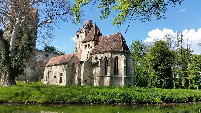 Wien Reiseleiter Schlossruine Pottendorf